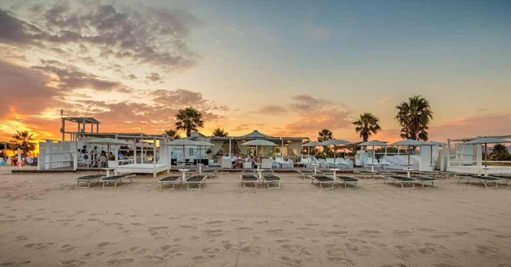 ### Appartamenti Sulla Spiaggia Al Poetto ### Cagliari Exterior photo