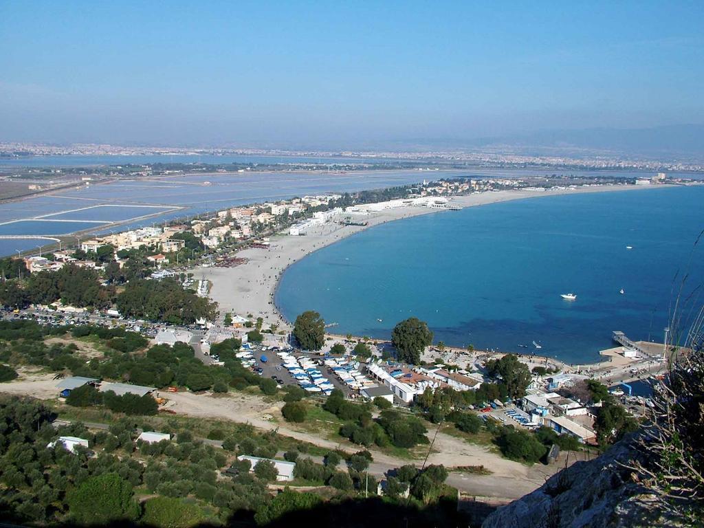 ### Appartamenti Sulla Spiaggia Al Poetto ### Cagliari Exterior photo